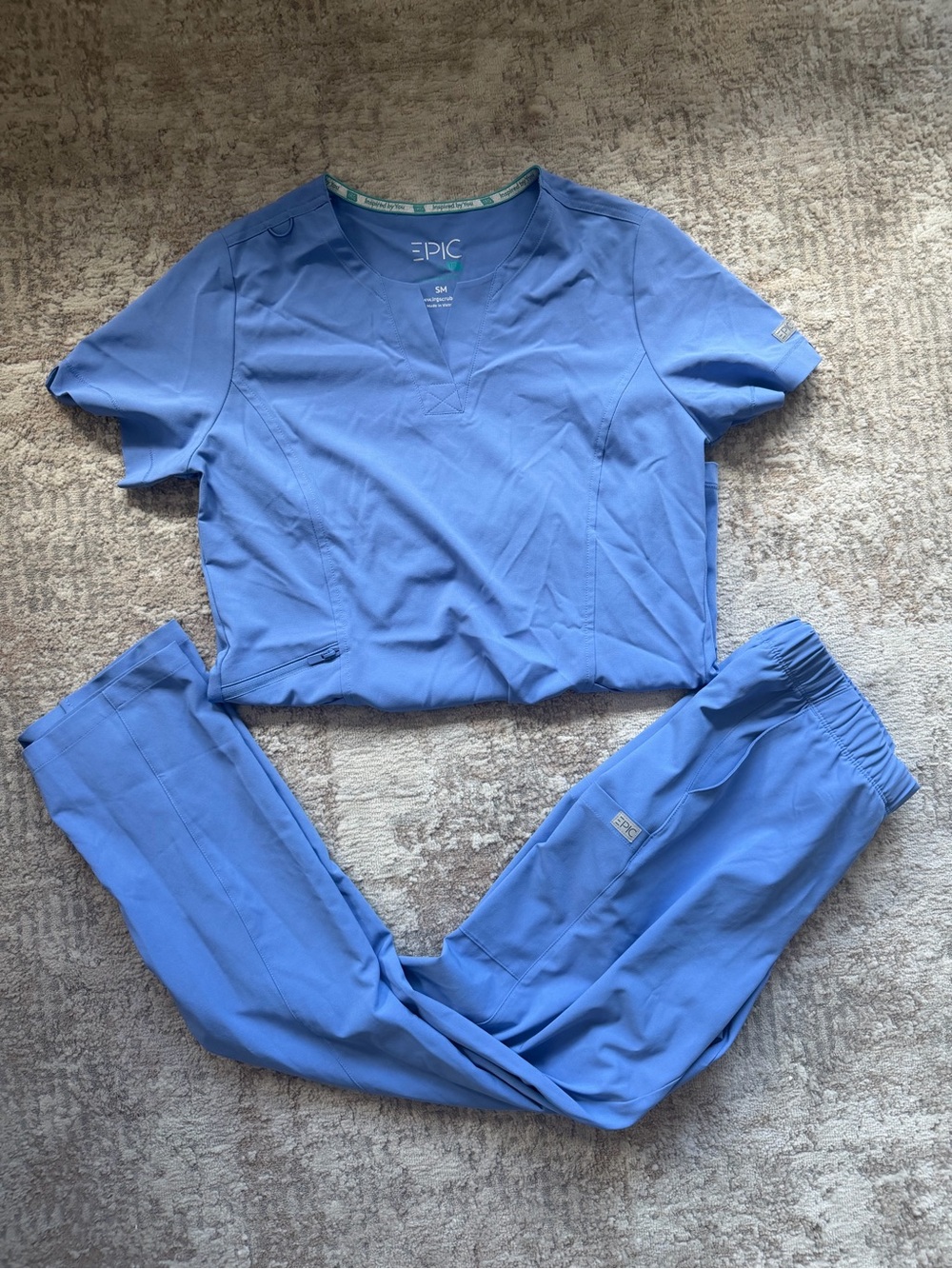 Women’s Light Blue Scrub Set - Top & Pants Size S/M